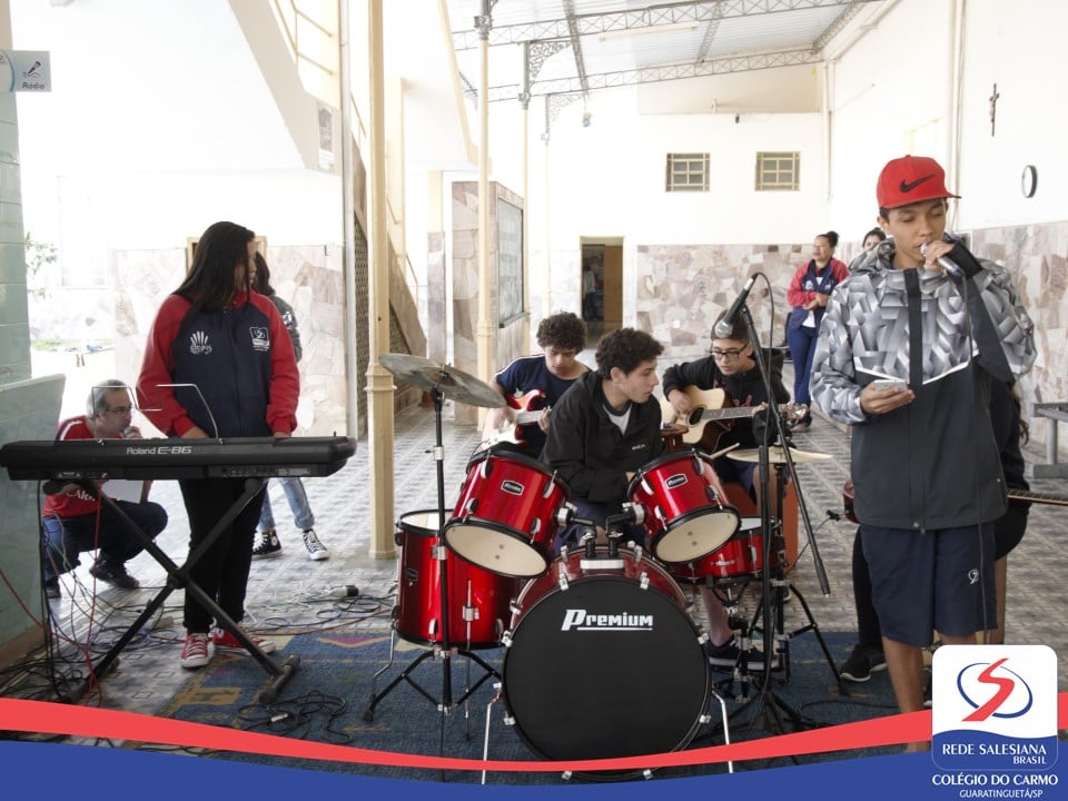 Alunos mostram seu talento no intervalo cultural